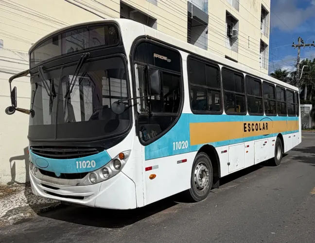VENDO ÔNIBUS Mercedes Bens 
