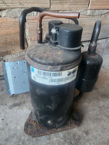 Compressor split 9000 btus