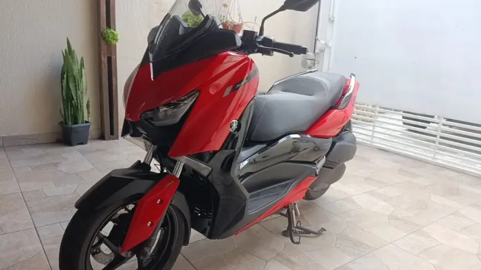 Yamaha X-Max 250 2023