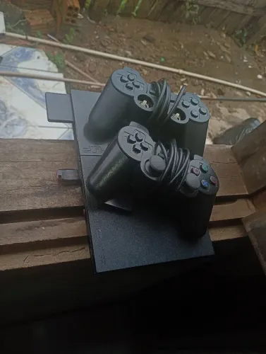 VENDO PS2 EM PERFEITO ESTADO