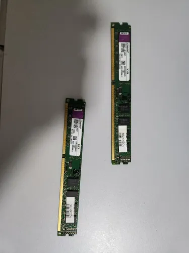 2x Memória RAM Kingston 2GB DDR3 - 4GB - Desktop