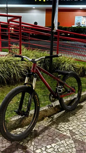 Gios dj vermelha rajada única !!!