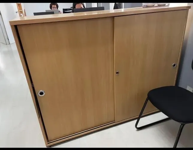 Armário para escritório .. em bom estado de conservação..