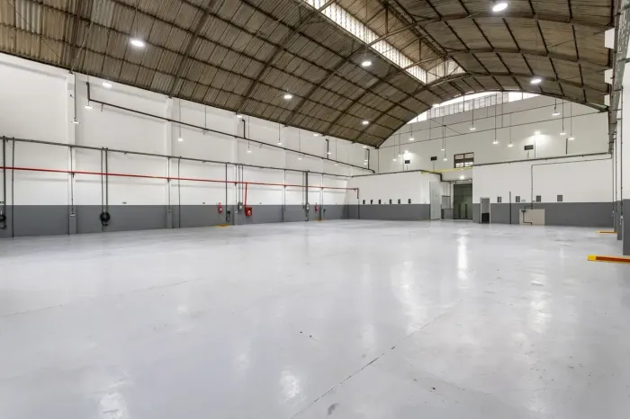 Galpão/Depósito/Armazém para venda com 1400 metros quadrados