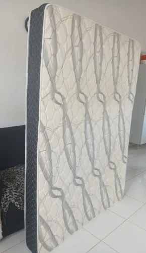 COLCHÃO SEMI-ORTOPÉDICO SEMINOVO (UMAFLEX PRO FIRM D33)