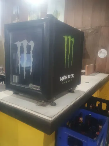 Frigobar monster