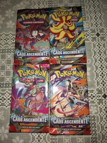 4 boosters Pokémon TCG - Caos Ascendente