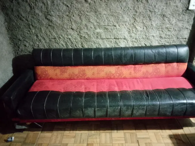 Vendo sofá antigo