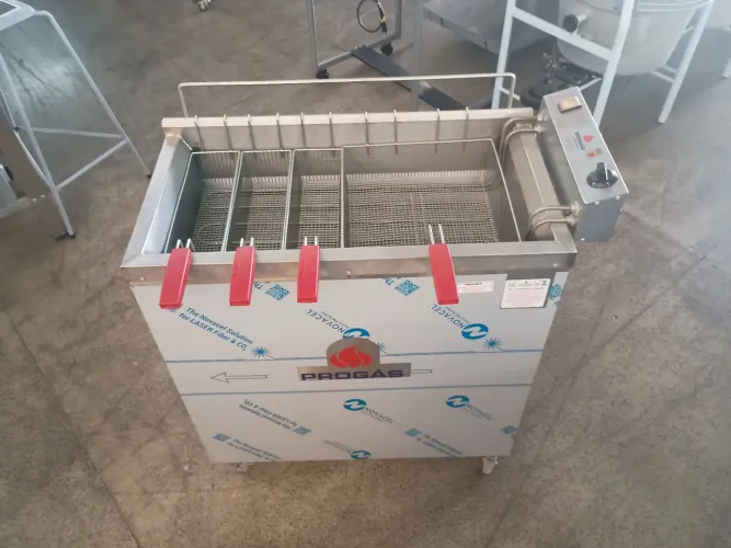 Fritador Elétrico Água e Óleo 46L 8000W 220V - Progás