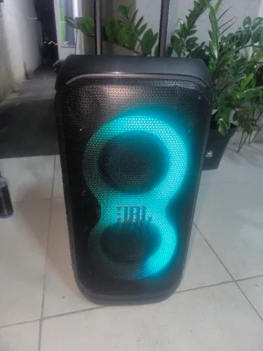 JBL partybox stage 320