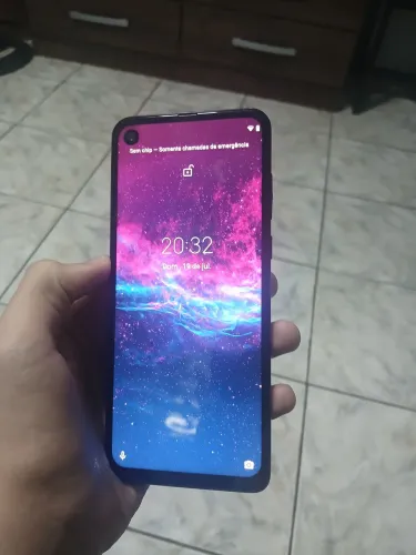 Smartphone celular motorola one action 128gb armazenamento 4gb ram