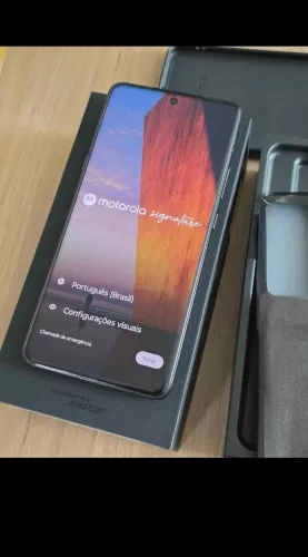 Motorola Signature