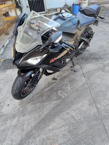 Motos Kawasaki Ninja Zx-10/ Zx-10r 1000cc no Espírito Santo