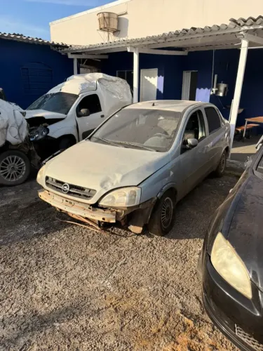 Chevrolet Corsa Sedan 1.0 MPFI 8V 71cv 4P 2004
