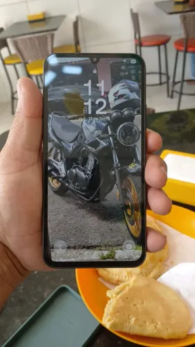 Samsung A34 5G muito novo