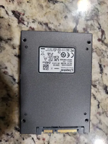 SSD Kingston 240Gb saúde 100%