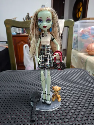 Monster High Frankie Stein.