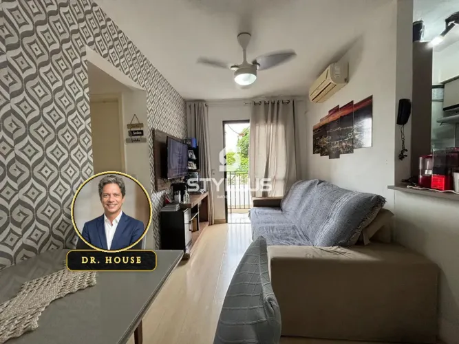 Apartamento Reformado com Suíte e Varanda em Maria da Graça! M24U