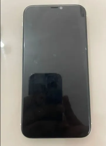 iPhone 11 (Com DEFEITO)