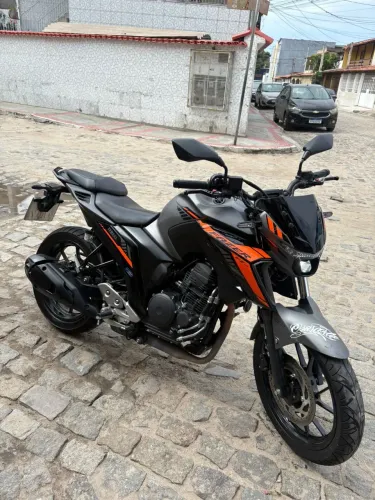 Fazer 250 fz25