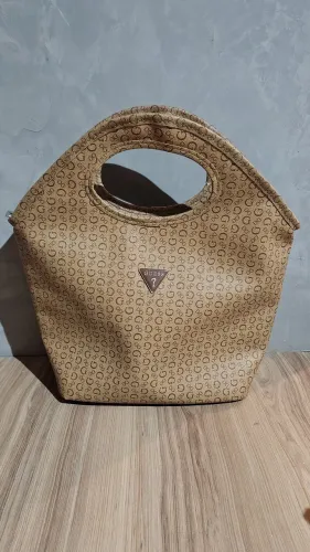 Bolsa Térmica Guess