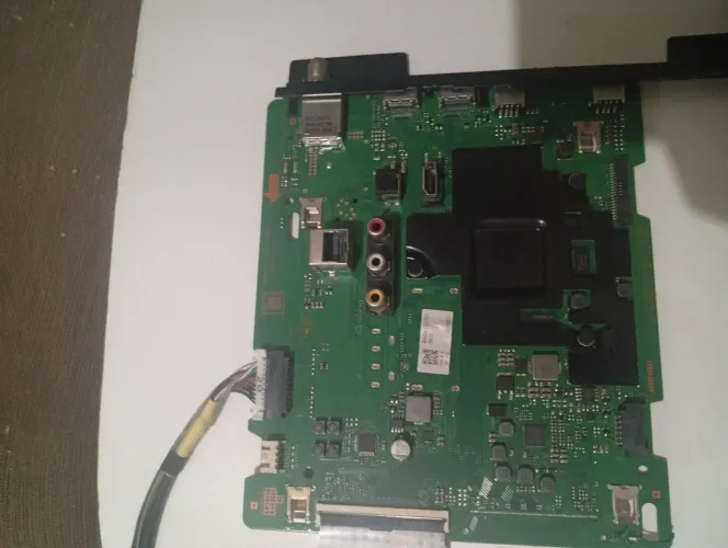 Placa principal da tv Samsung UN50TU8000G BN94-15313Y funcionando