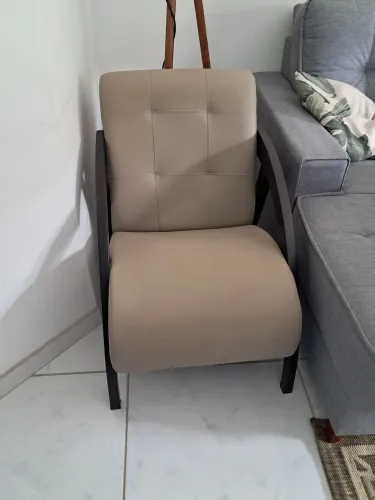 Poltrona de sala ( seminovo) entrega grátis