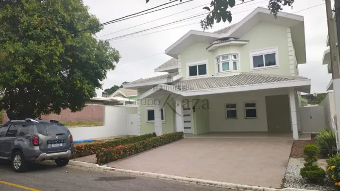Sobrado Alto Padrão Condomínio Villas de Sant'Anna - Jacareí-SP
