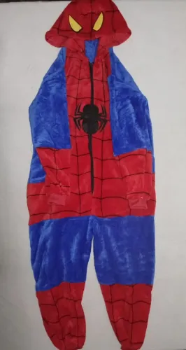 Macacão pijama novo/nunca usado homem aranha tamanho pequeno