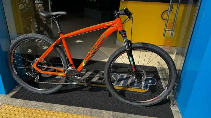 bicicleta oggi hacker sport
