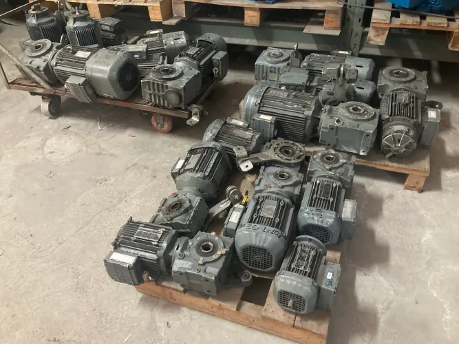 Lote Sew ( Motofreio Redutor/ Motoredutor/ Motor)