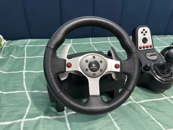 Volante Logitech G25 COMPLETO