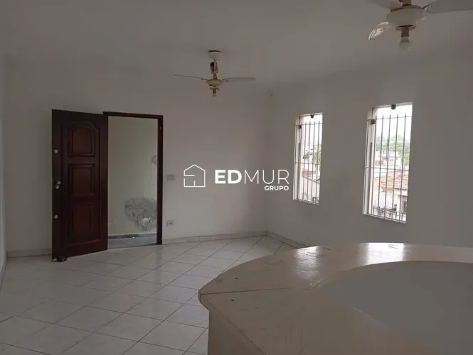 CASA para ALUGUEL com 125m² no bairro Parque das Nações com 4 quartos e 4 vagas. Santo And