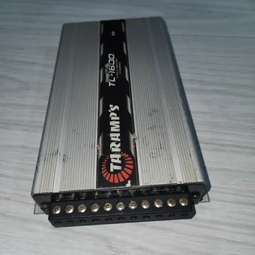 Amplificador taramps tl1800