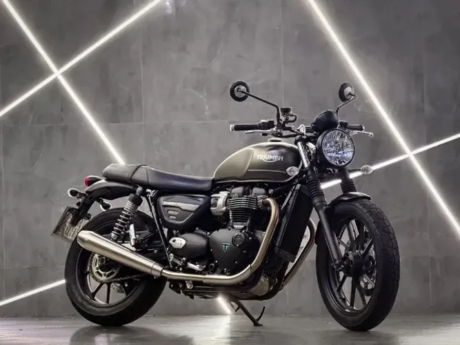 TRIUMPH STREET TWIN 900 2021/2022