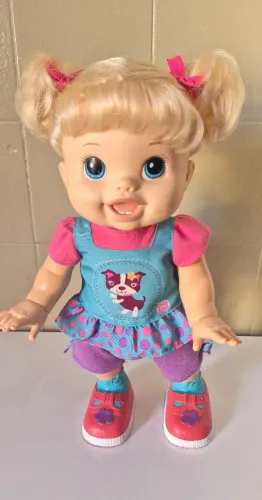 Baby alive aprendendo andar primeiros passos