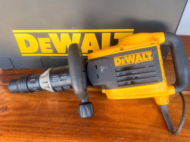 MARTELETE DEMOLIDOR DEWALT D25999-B2 ? 1500W