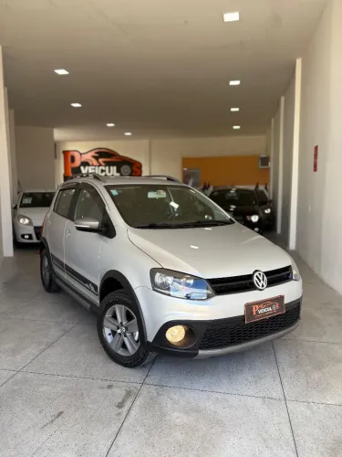 Volkswagen Crossfox 1.6 MI Total Flex 8V 5P 2012