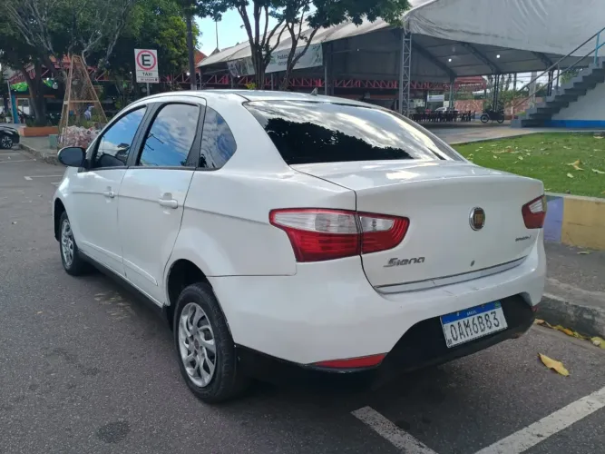 Fiat Grand Siena Tetrafuel 1.4 EVO F. Flex 8V 2014