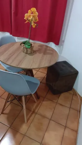 Mesa Nova 80cm - nem usei ainda