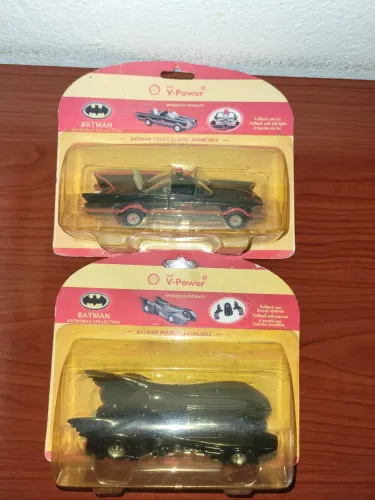 Carrinhos em miniaturas BATMOBILE COLLECTION R$150 cada ( SÓ RETIRADA )