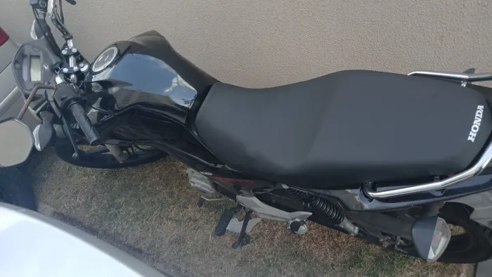 Moto bem conservada