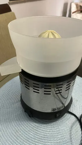  Espremedor de Laranja Elétrico resistente