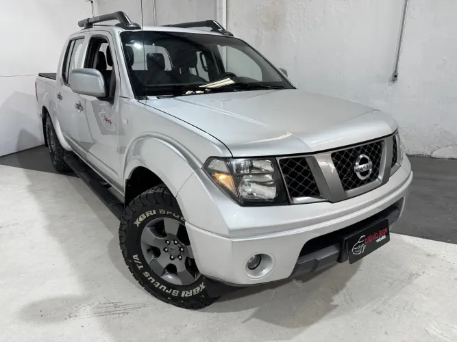 Nissan Frontier SE Attack CD 4X4 2.5 TB Diesel 2013