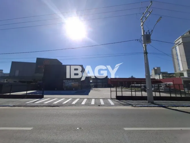 Oportunidade! Loja em Centro - Biguaçu