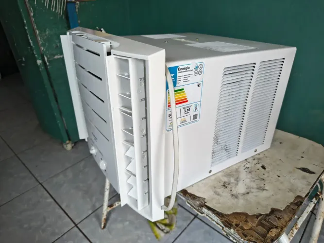 Compra se ar condicionado velho e queimado 