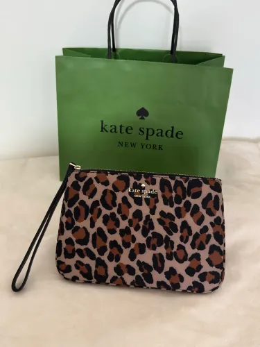 Vendo Clutch/Carteira Kate Spade