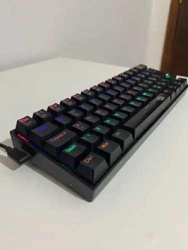 Teclado Mecânico Gamer Redragon Fizz 60% Preto | Switch Brown