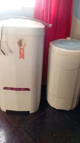 Tanquinho mas centrífuga 300 reais nos 2 funciona perfeitamente. Para retirar na cidade