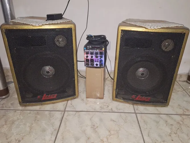 Amplificador Supertech Áudio Solution 5 + Caixas Leacs 12 Polegadas